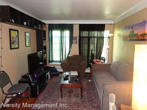 3rd image of 801 W Madison St APT 07