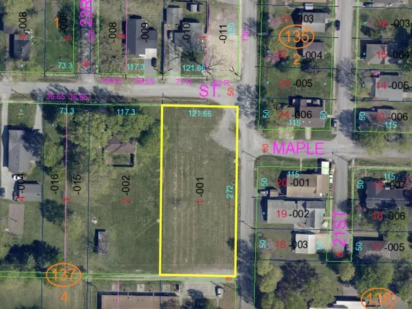 700 W Maple St, Herrin, IL 62948