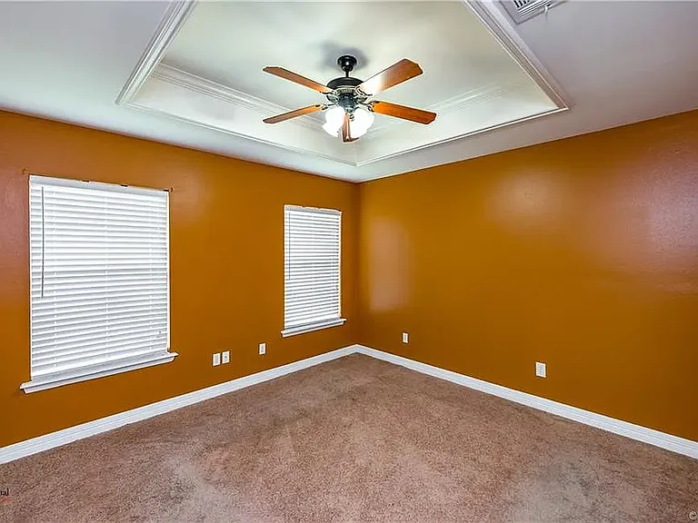 631 Whitefield Ln — Photo 13