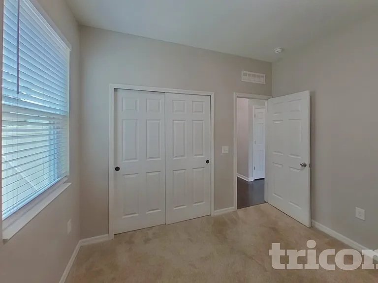 10710 Southern Forest Dr — Photo 9