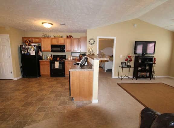 3rd image of 1206 Bairdscorner Dr