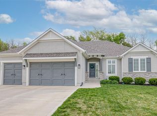 20121 Cooper St, Spring Hill, KS 66083