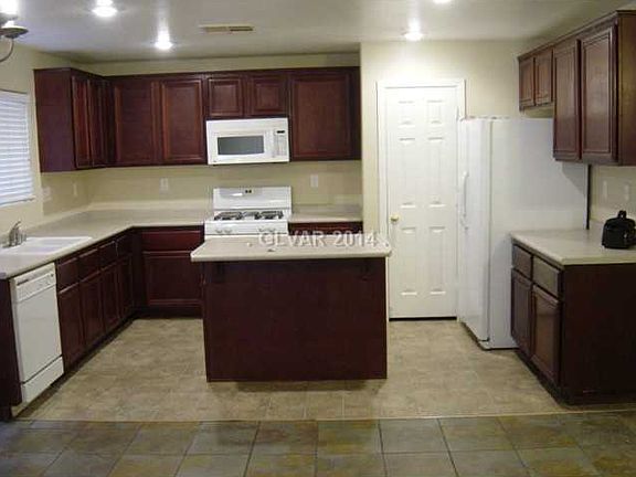 4th image of 1229 Black Cherry St