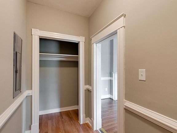 3rd image of 2112 Halifax Ave