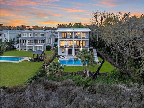 3rd image of 134 Compass Point Dr