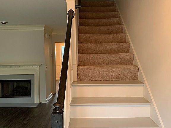 3rd image of 1619 Brentwood Pointe