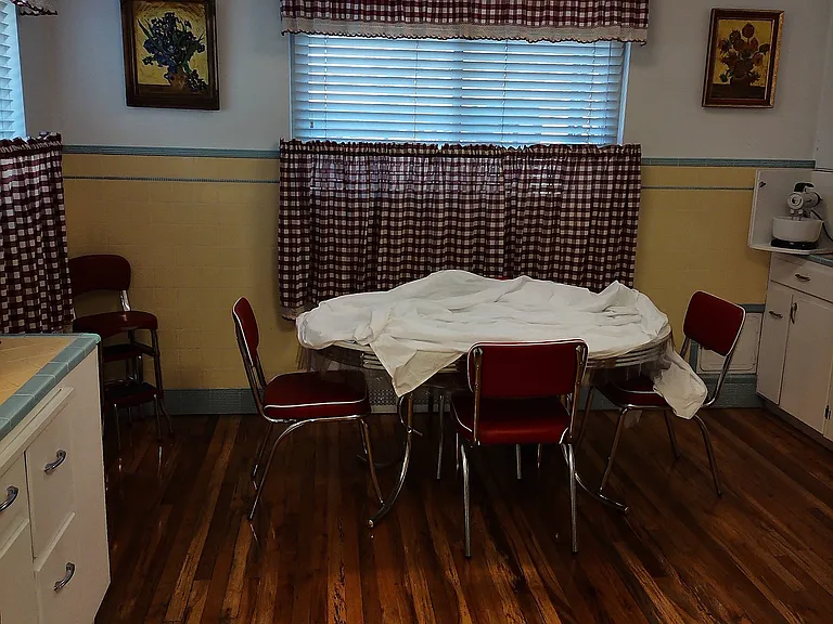 2580 N Monaco Pkwy #1 — Photo 24