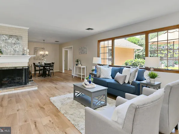 7813 Evening Ln, Alexandria, VA 22306