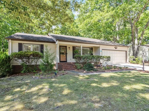 5520 Newberry Dr, Raleigh, NC 27609