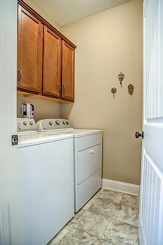 213 Bixby Private Ln — Photo 16