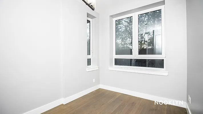 Rented by Nooklyn NYC LLC | media 9