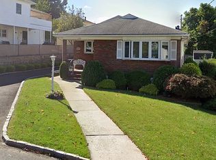 230 Graves St, Staten Island, NY 10314