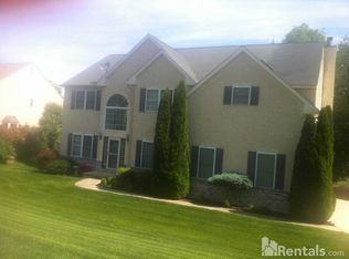 71 Hidden Valley Dr, Newark, DE 19711