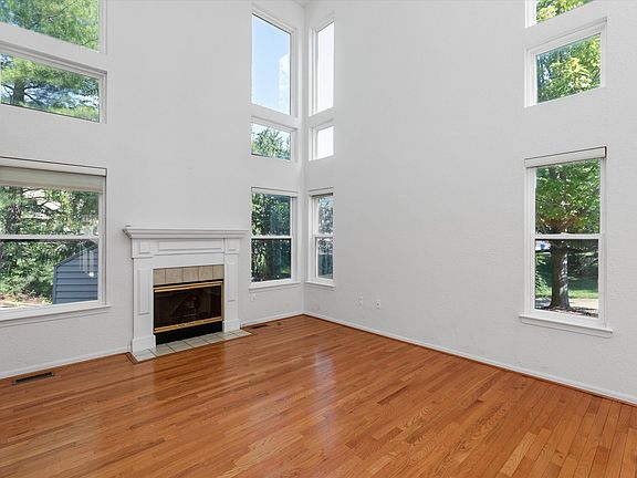 4th image of 3518 Meadow Grove Trl