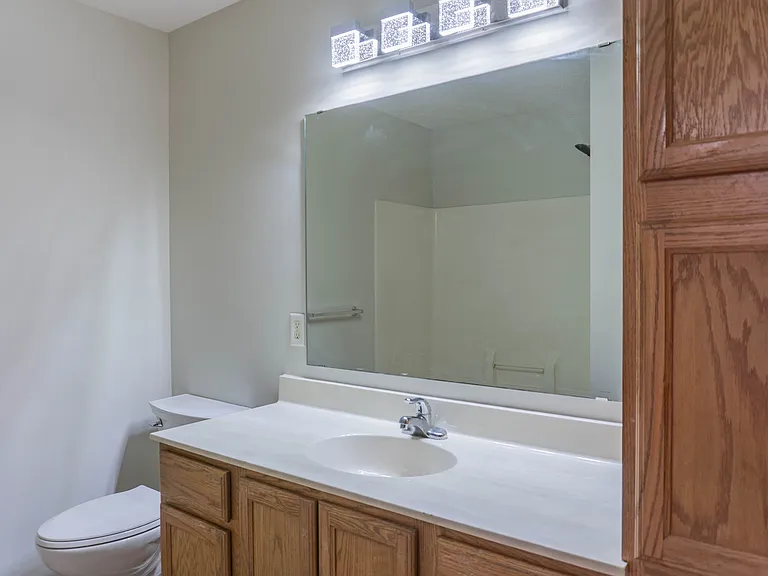 112X Crystal Pl W — Photo 28