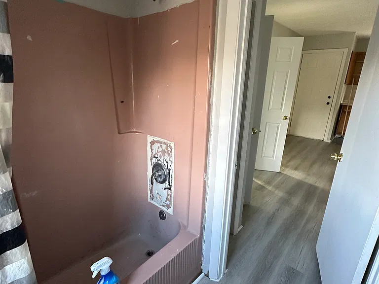 13 Bronson St #3 — Photo 20