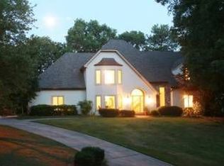 6 Heards Overlook Ct NW, Atlanta, GA 30328