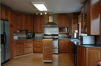 2nd image of 9232 7th Pl SE