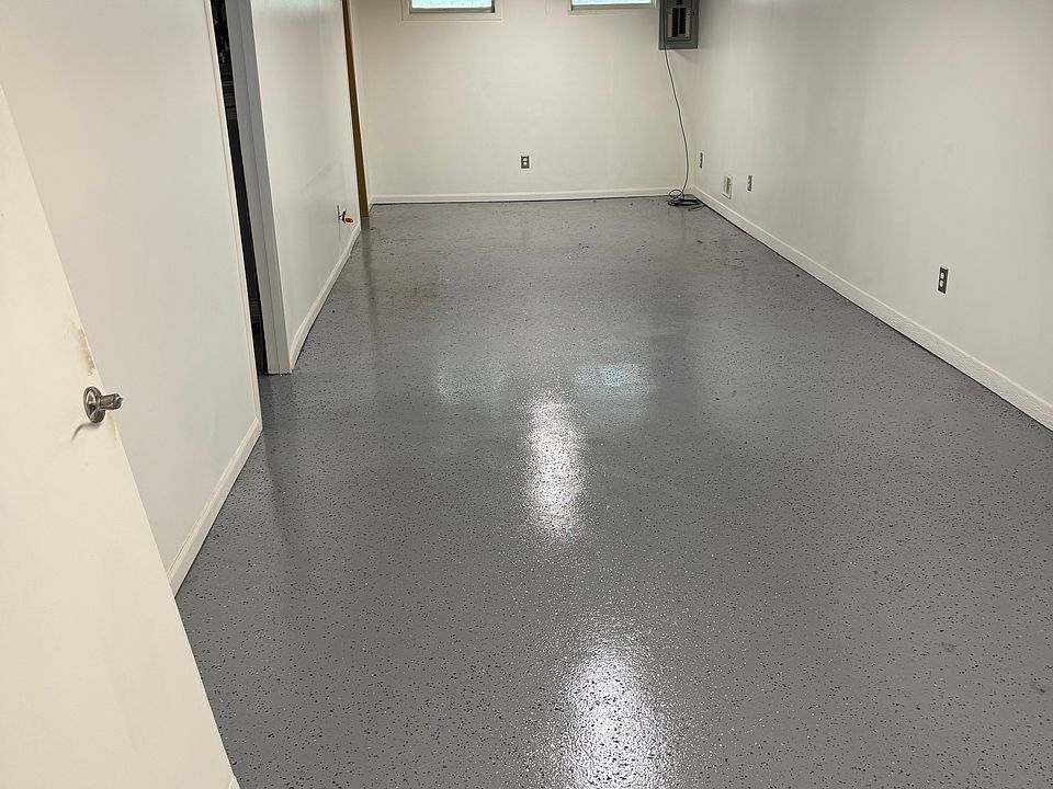 2nd image of 14826 Collinson Ave