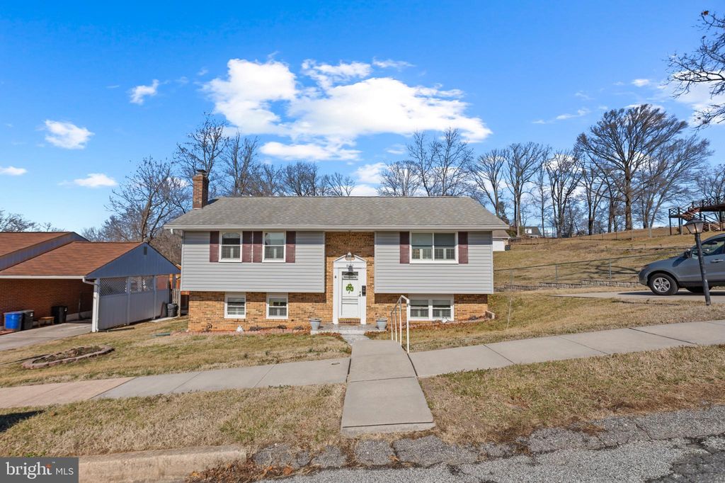8402 Allison Ln, Baltimore, MD 21237