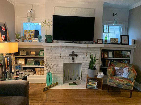 3rd image of 1553 Wagar Ave #1