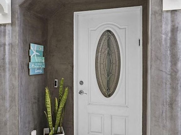5th image of 104 La Brea St