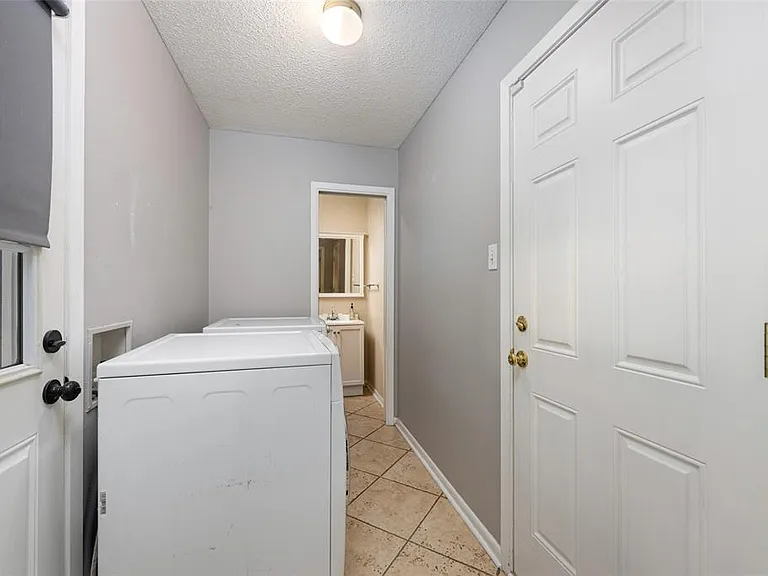 11918 Hornsby St — Photo 19