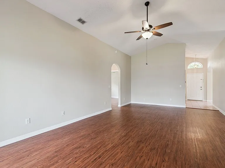 13831 Guildhall Cir — Photo 4