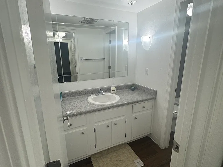 Villa Apartments — Photo 52