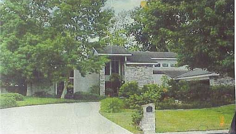 1st image of 32 Ashland Dr