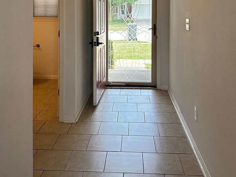 7248 Kimble Dr — Photo 5