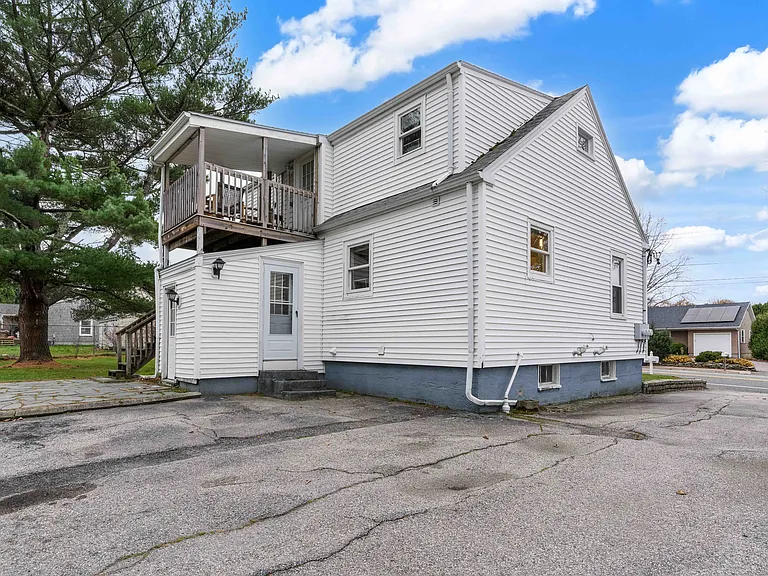 261 Turnpike Ave #1 — Photo 16