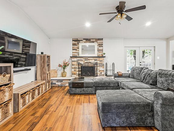 5th image of 2804 Mintwood Pl