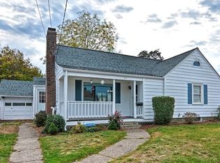 25 Miles Ave, Pawtucket, RI 02861