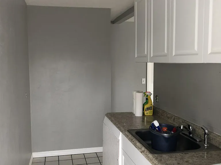 107 Washington St #7 — Photo 12