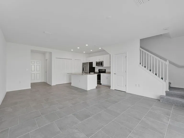 14236 Oviedo Pl — Photo 2