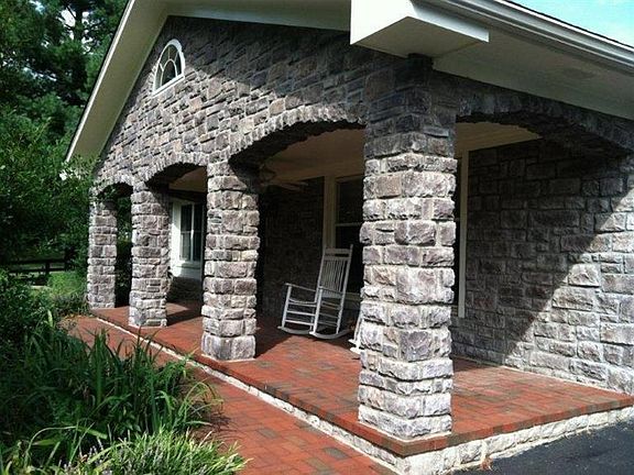 5th image of 1099 Corman Ln