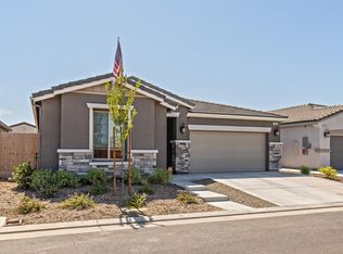 3842 Hannah Ln, Clovis, CA