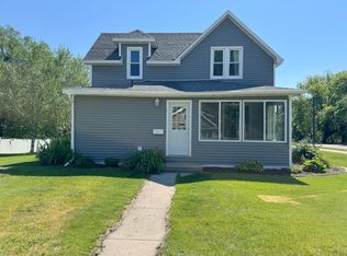 421 Bowling Ave, Detroit Lakes, MN 56501
