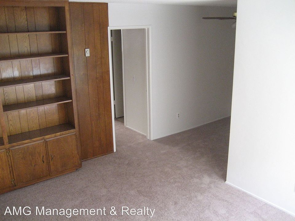 2nd image of 4511 35th St APT 04