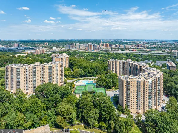 5904 Mount Eagle Dr APT 506, Alexandria, VA 22303