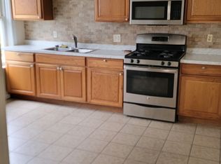 9 Sturgis St #1, Worcester, MA 01605