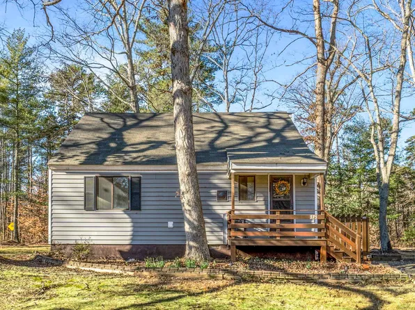 375 Fence Rd, Earlysville, VA 22936