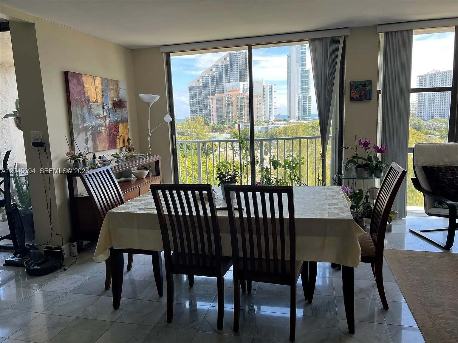 Fairview House Condo — Photo 2