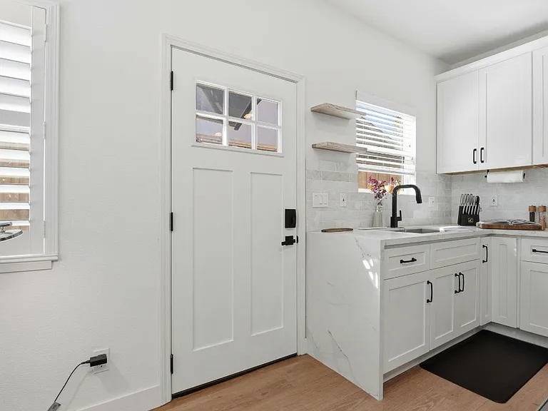 641 Toyon Ave #3 — Photo 3