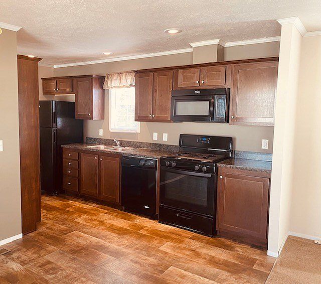 1st image of 1135 W Superior St #52
