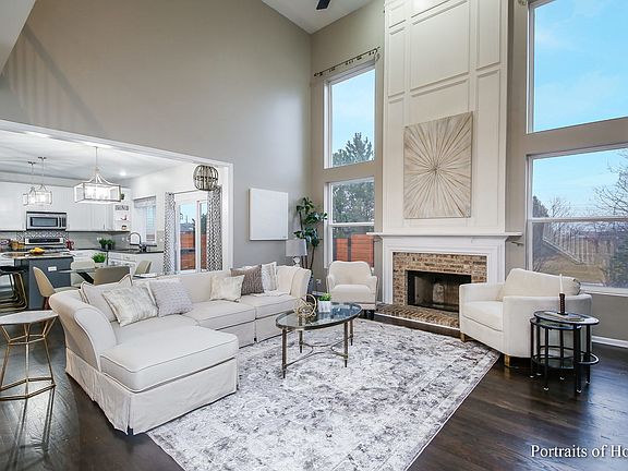 4th image of 24009 Norfolk Ln