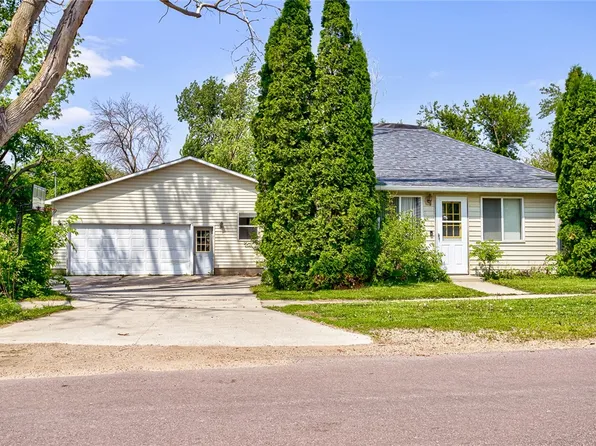 206 N Union St, Madrid, IA 50156