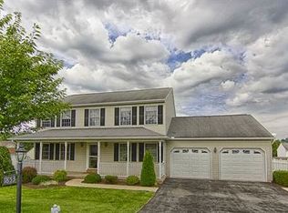 1853 Dorchester Dr, York, PA 17408