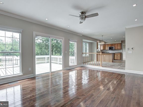 2nd image of 9420 Weathersfield Dr